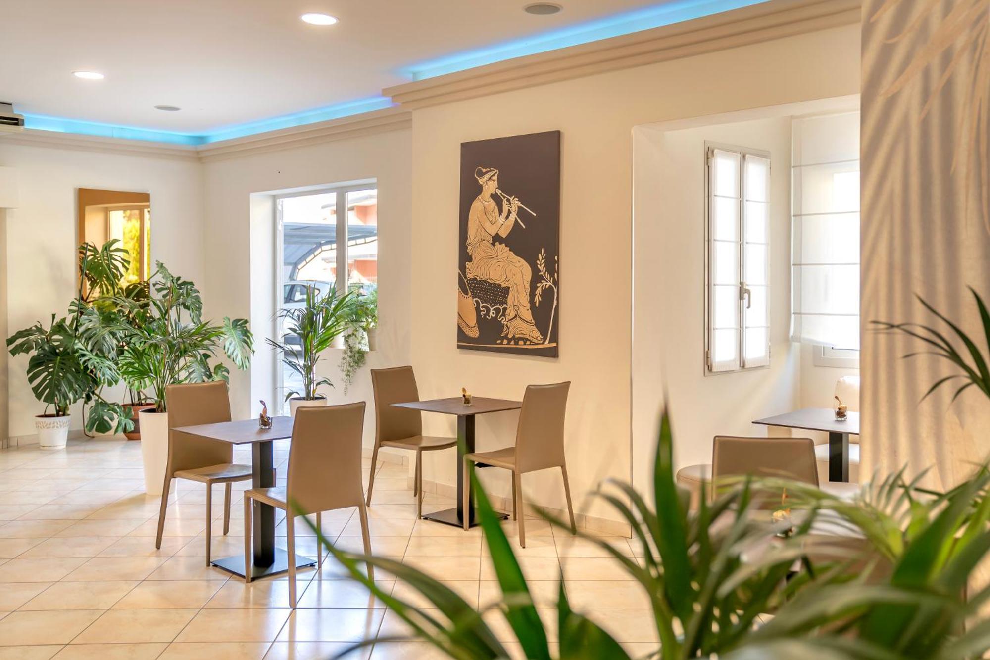 Hotel Atenea Golden Star Каорле Экстерьер фото